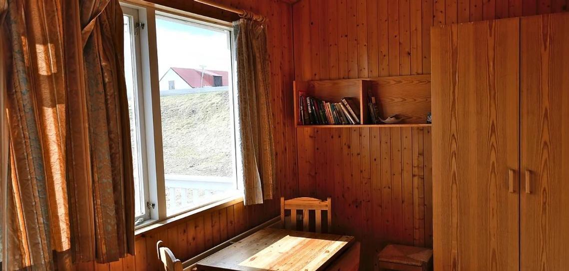 Kaffi Holar Cottages And Apartments Saudarkrokur Exterior photo