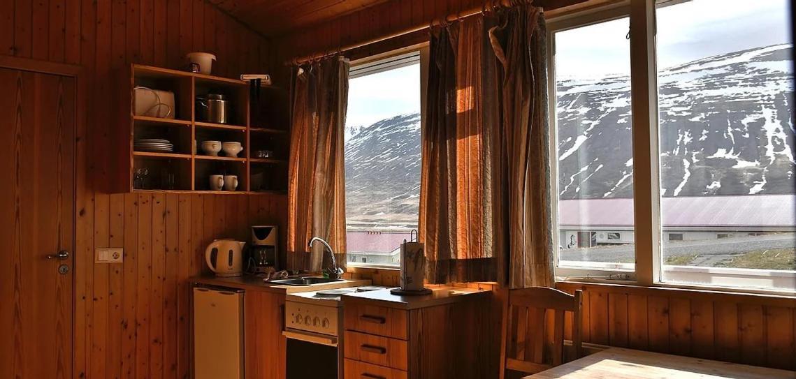 Kaffi Holar Cottages And Apartments Saudarkrokur Exterior photo